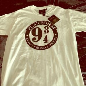 NWT Harry Potter platform 9 3/4 shirt